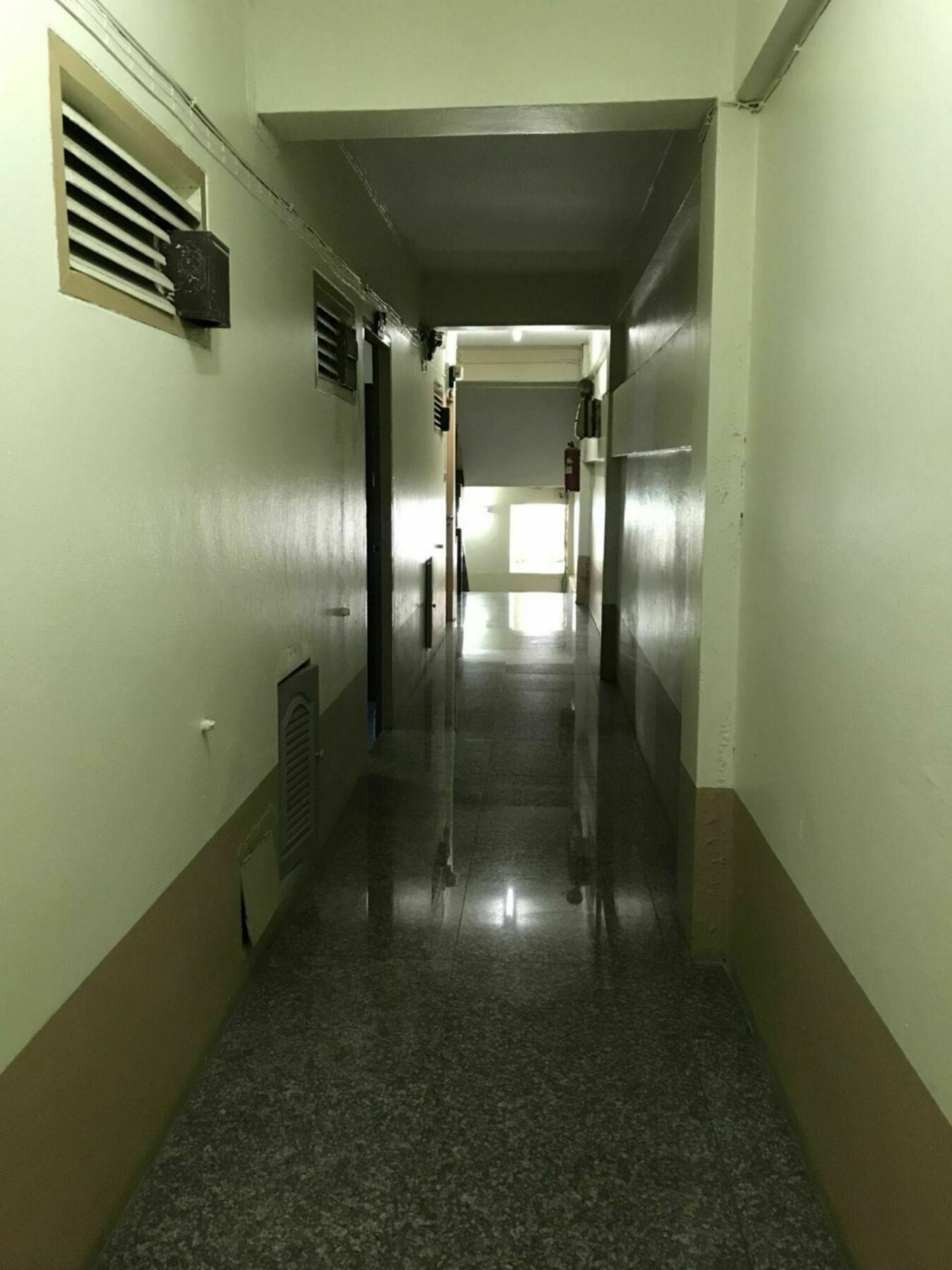 Oyo 75494 President Apartment Pattaya Extérieur photo